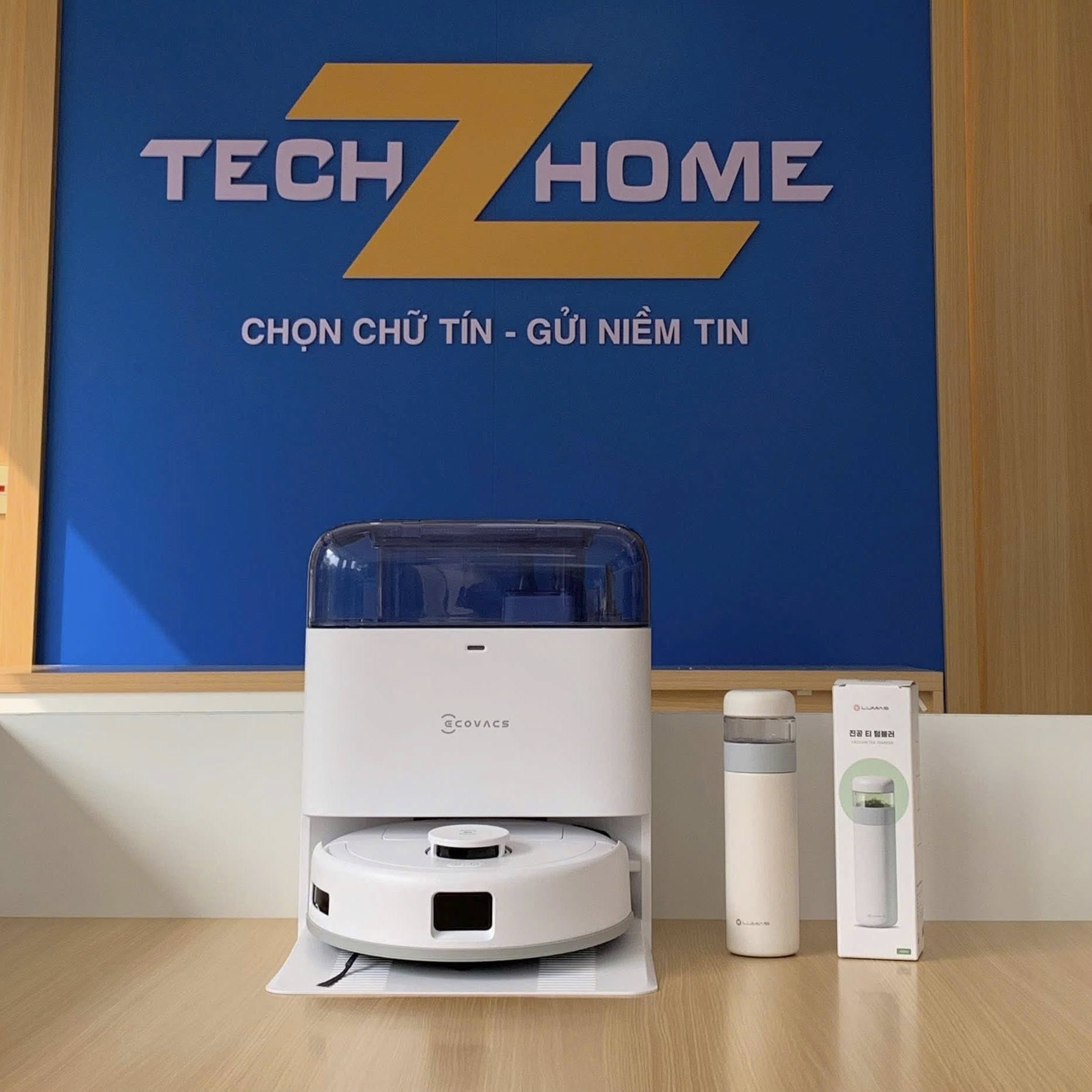 Deebot Mini & quà tặng bình giữ nhiệt Lumias