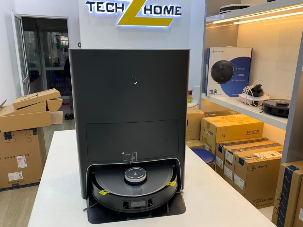 Robot Ecovacs tại Techzhome